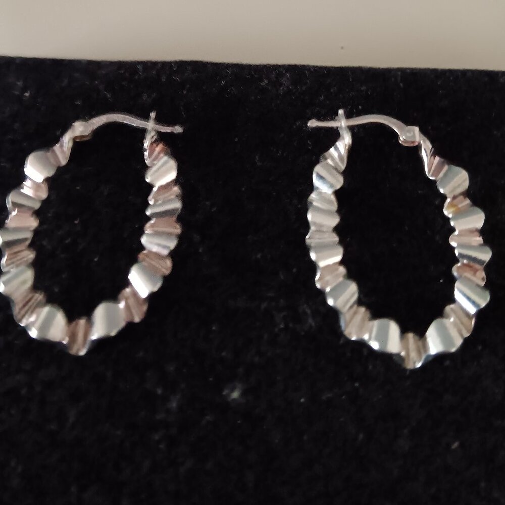 925 Sterling Silver Fancy Design Earrings